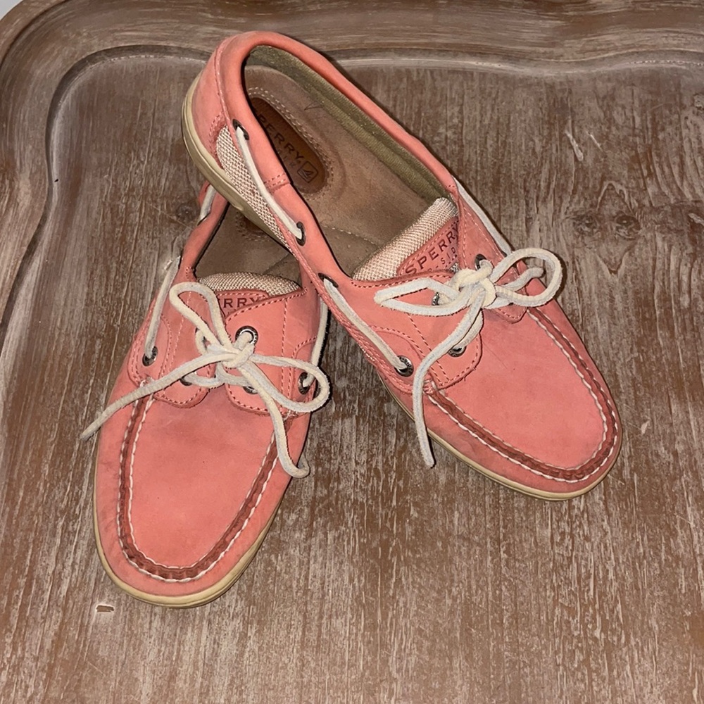 Women’s Sperry Boat shoes  size 7